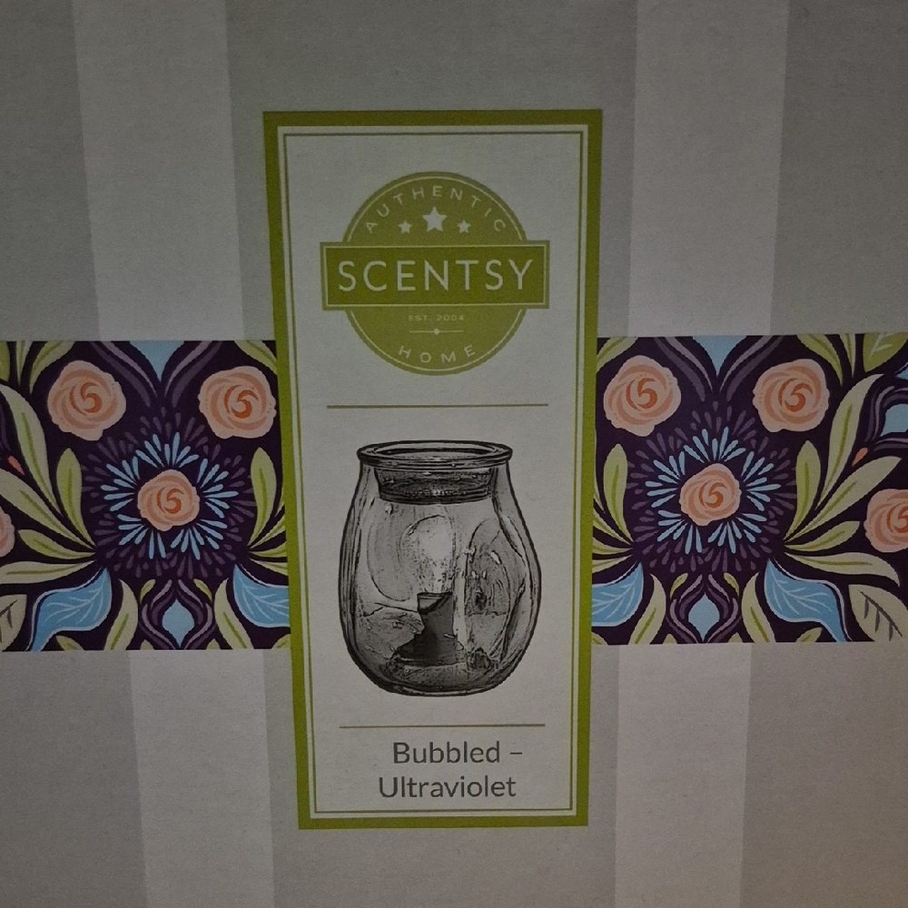 Scentsy Bubbled Ultraviolet Home Accent